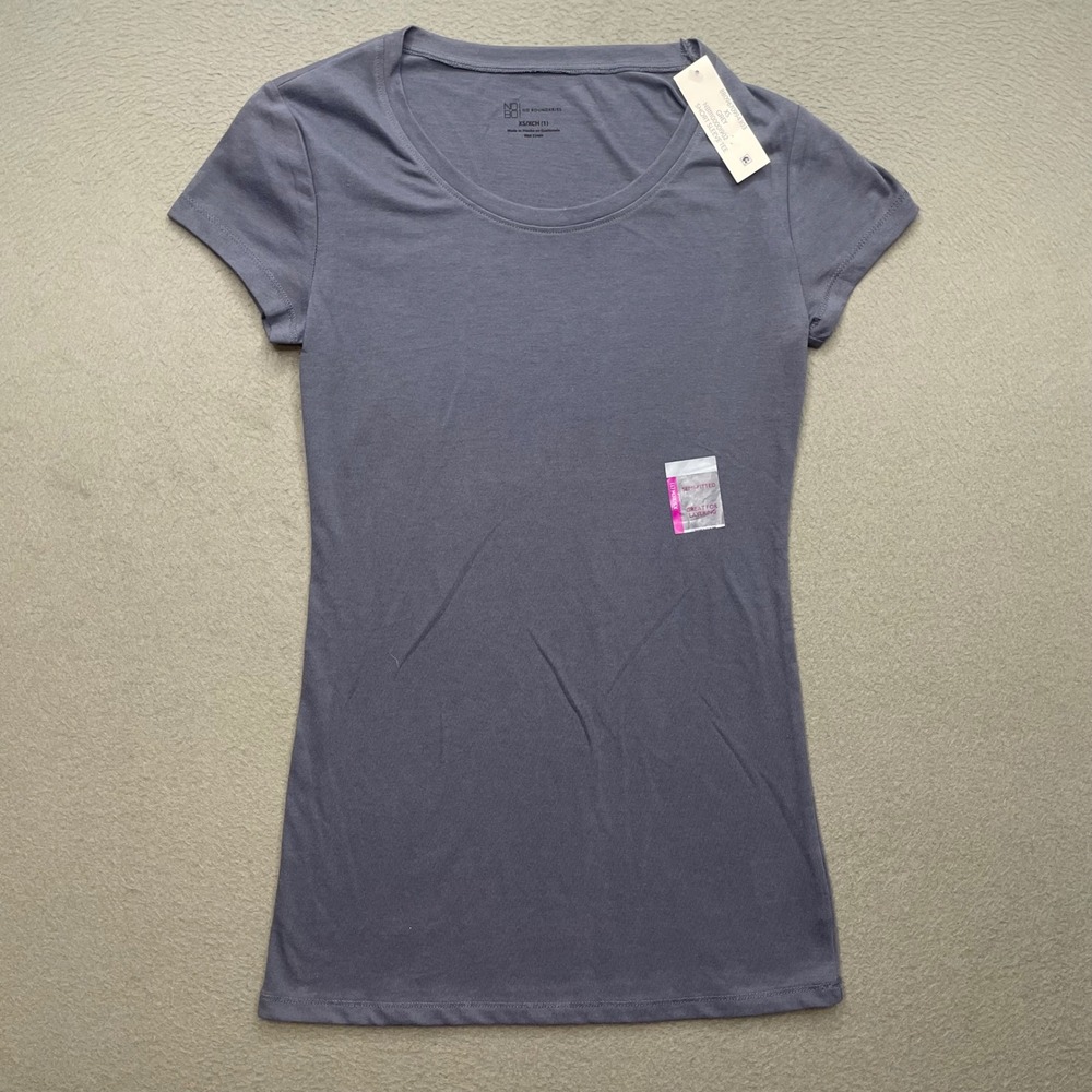 No Boundaries Women Short Sleeve Tee Grey XS Basic Minimalist base layer